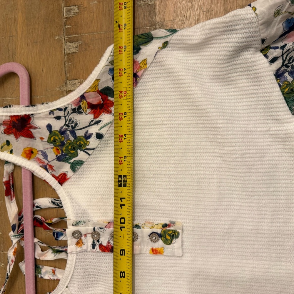 Anthropologie POL Womens Floral Ruffle Top - White and Multicolor - Picture 9 of 10
